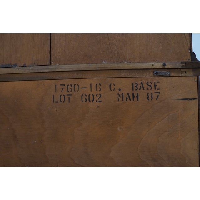 Vintage Hickory Chair Company Traditional Breakfront China Cabinet, Attributed For Sale - Image 18 of 18