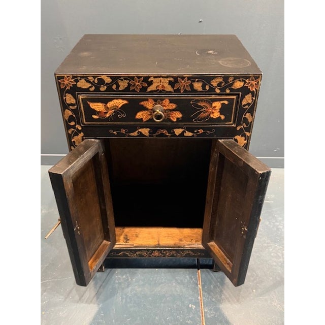 19th Century 19th Century Pair of Black Lacquered Chests With Gold Leaf Butterfly Pattern For Sale - Image 5 of 5