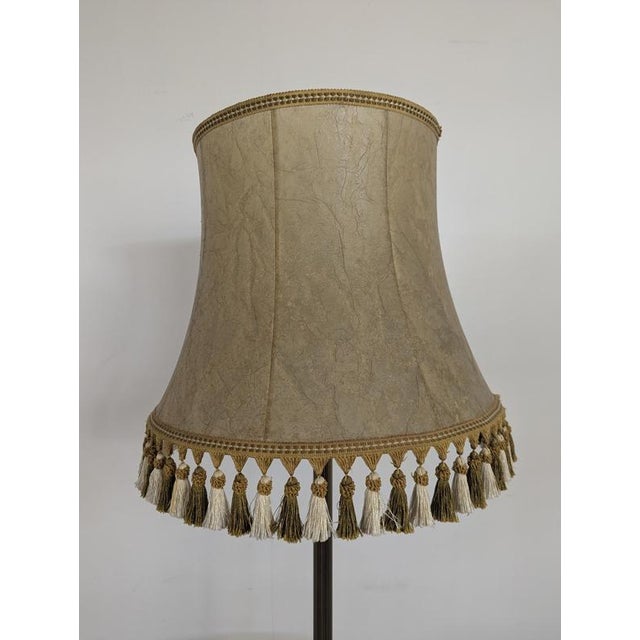Neoclassical Style Floor Lamp in Onyx, in Very Good conditions. Up to 250V (Europe/UK Standard).The wiring of this item...