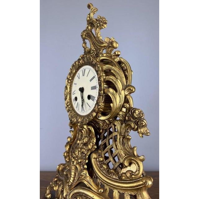 Rococo Vintage French Rococo Louis XV Style Revival Gilt Metal Mantel Clock For Sale - Image 3 of 14