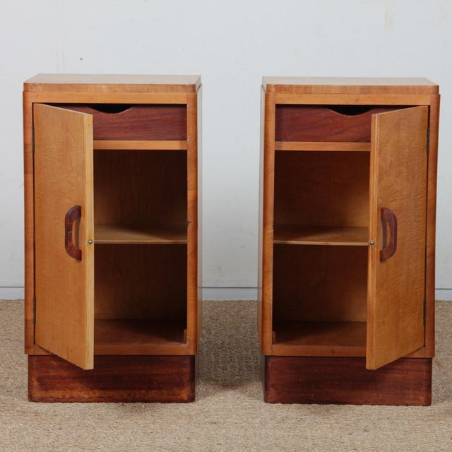 Brown English Maple and Walnut Bedside Tables, 1930, Set of 2 For Sale - Image 8 of 8