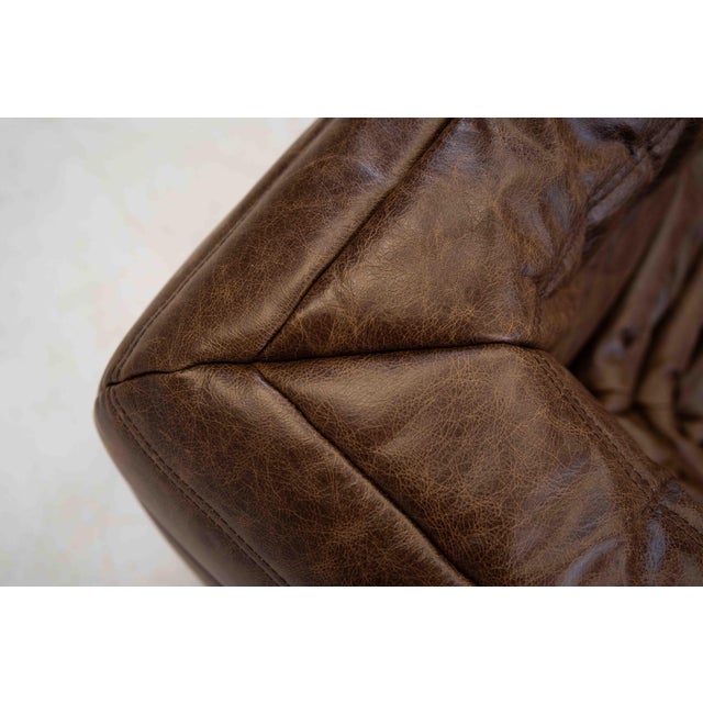 Ligne Roset Vintage Two-Seater Togo Sofa with Arms in Brown Leather by Michel Ducaroy for Ligne Roset, 1970s For Sale - Image 4 of 18