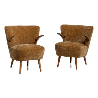 1940s Mid-Century Modern Yellow Wood Pair of Club Chairs For Sale