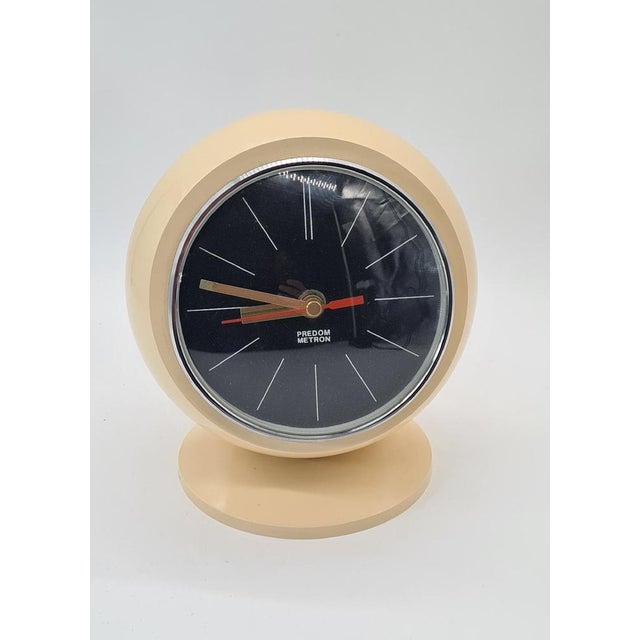 An original mantel clock manufactured by the polish factory predom-metron in toruń. The z 312-17 model dates from the...