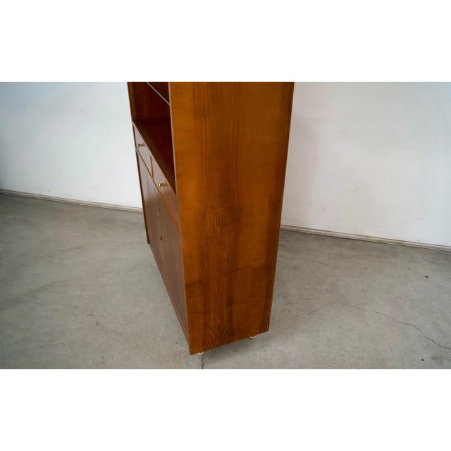 1960’s Mid-Century Modern Walnut Cabinet / Hutch For Sale - Image 11 of 12