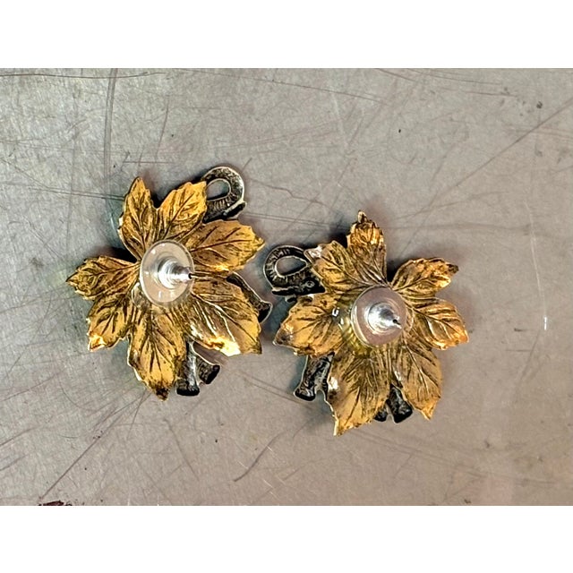 1990s Mixed Metal Elephant/Leaf Cluster Earrings For Sale - Image 5 of 5