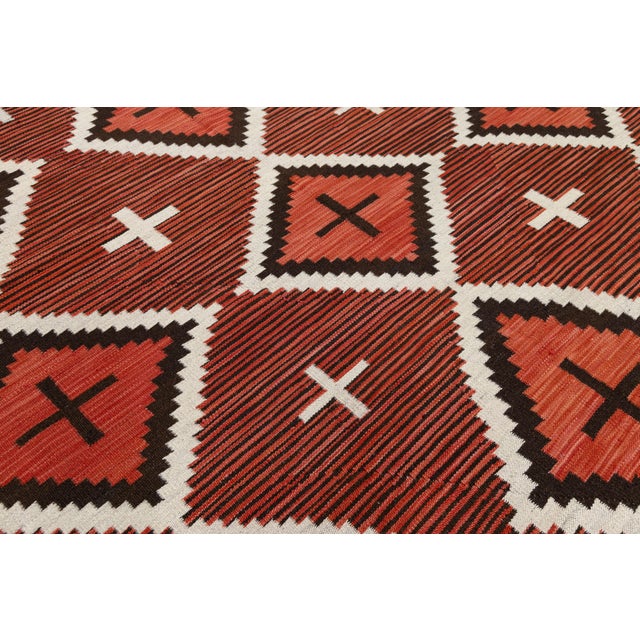 Modern Navajo-Inspired Geometric Wool Rug – Handmade in Terracotta and Off-White For Sale - Image 9 of 11