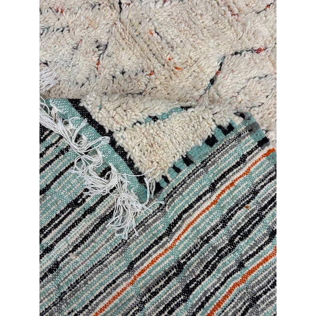 Textile Vintage Moroccan Beni Ouarain Handmade Rug in Wool, 2010s For Sale - Image 7 of 9