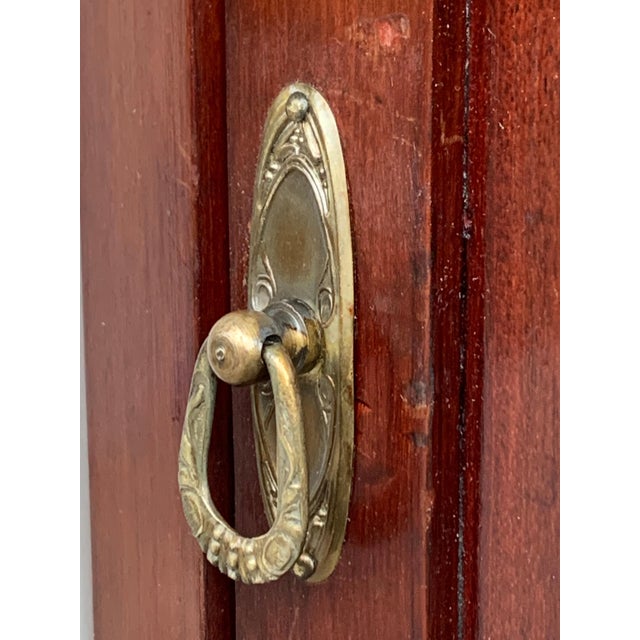 Late 19th Century Louis XVI Style Pair of Marquetry Nightstands with Bronze & Mirror Crest For Sale - Image 13 of 18