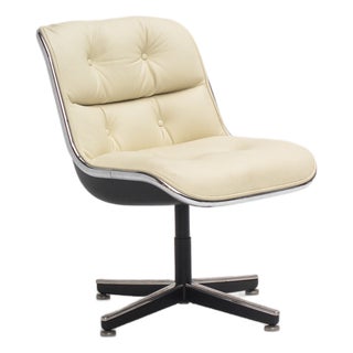 White Executive Chair by Charles Pollock for Knoll, 1960s For Sale