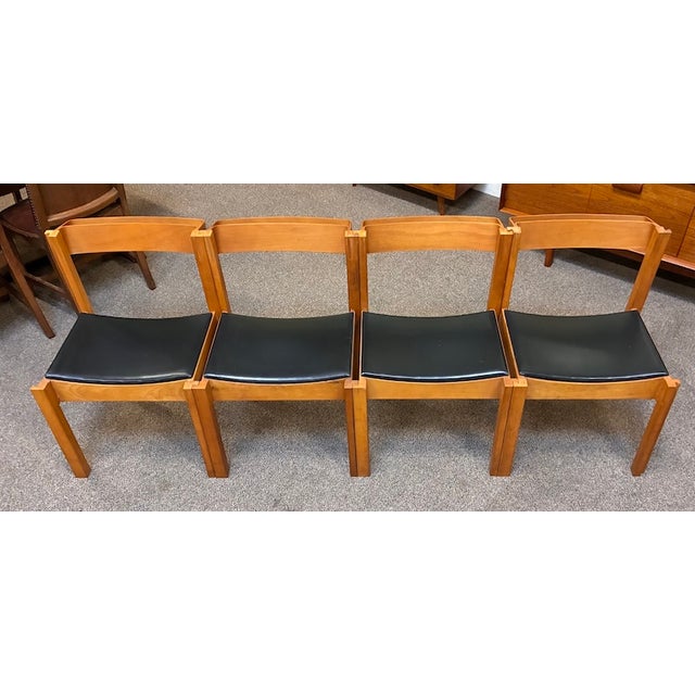 Ten Vintage Interlocking "Jigsaw" Chairs by Clive Bacon for Design Furnishings Limited, England c.1963 For Sale In San Francisco - Image 6 of 16