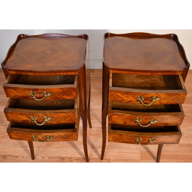 Wood 1910 Antique French Louis XV Satinwood Inlaid Pair of Nightstands Bedside Tables For Sale - Image 7 of 16