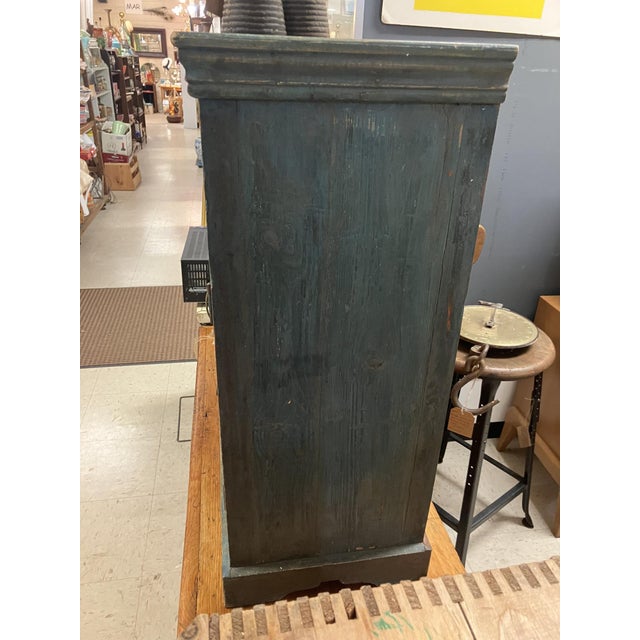 Early 20th Century Antique Pie Cabinet With Arts & Crafts Tile and Original Hardware For Sale - Image 5 of 11