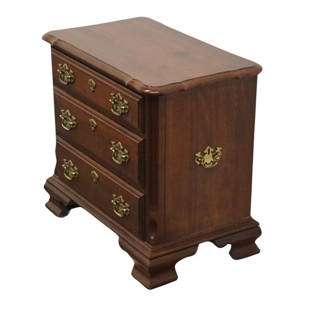 Pennsylvania House Pennsylvania House Solid Cherry Traditional Style 24" Accent Chairside Chest End Table / Nightstand For Sale - Image 4 of 12