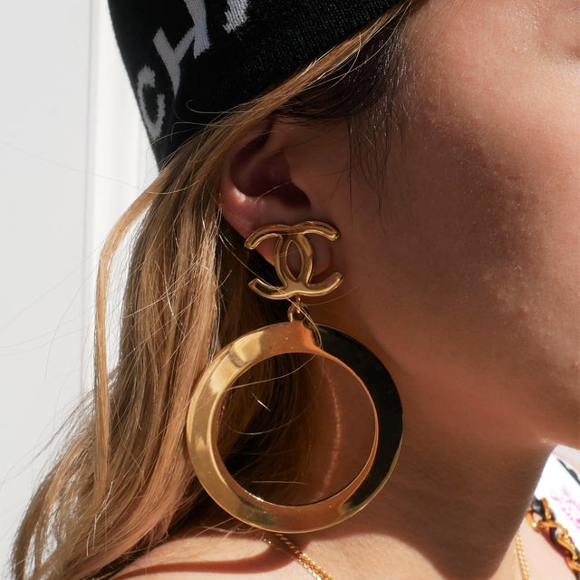 chanel earrings cc hoops