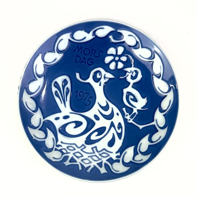 Mid-Century Modern Sweet Petite Blue & White Wall Plate Curation - Group of 7 For Sale - Image 3 of 18