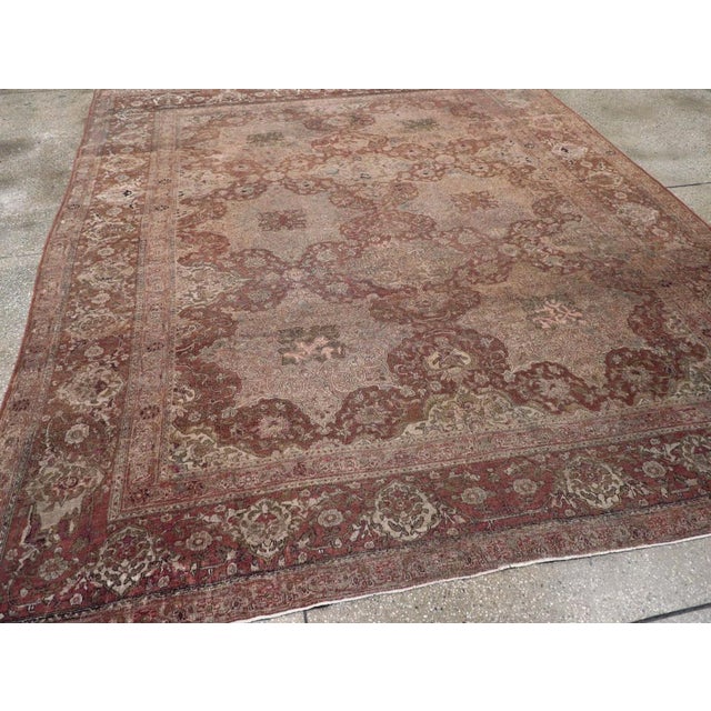 Galerie Shabab Collection Early 20th Century Persian Isfahan Room Size Carpet For Sale In New York - Image 6 of 8