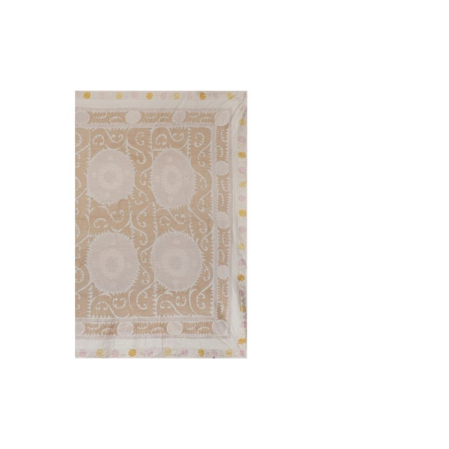 Neutral Suzani Wall Hanging 8'7'' X 11'10'' - Bedspread For Sale - Image 4 of 10
