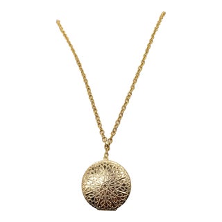 Vintage 1970s Signed Napier Goldtone Round Locket Necklace For Sale
