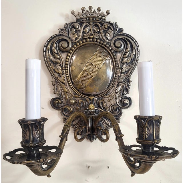 Early 20th Century Pair Antique American Coat of Arms Crown Silver Plate Bronze Wall Sconces C&A For Sale - Image 5 of 17