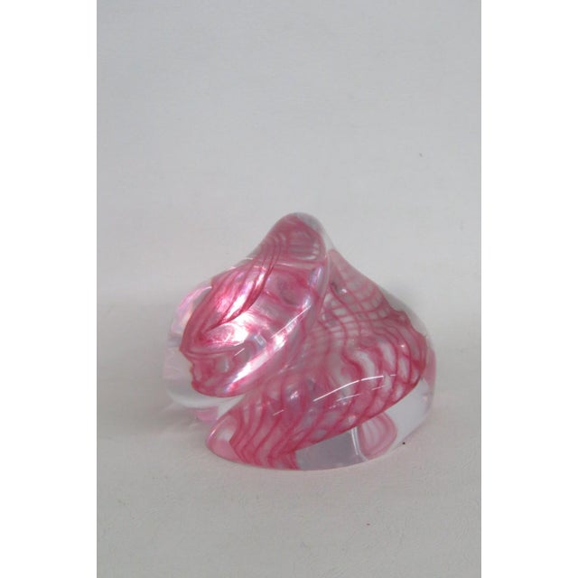 Large Mid Century Style Art Glass Paperweight Pink Swirl Clear Overlay 5193b For Sale - Image 10 of 13