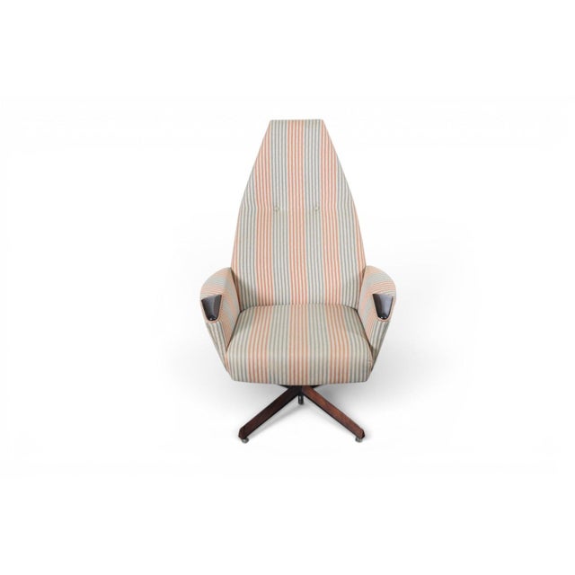 Mid-Century Modern Mid 20th Century Attributed to Adrian Pearsall Highback Swivel Lounge Chair For Sale - Image 3 of 9