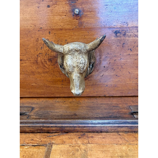 French Provincial Early 19th Century Walnut Billot De Boucher/ Butcher's Table For Sale - Image 3 of 15