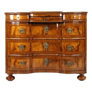 Small Baroque Chest of Drawers in Walnut with Mirror, 1760 For Sale