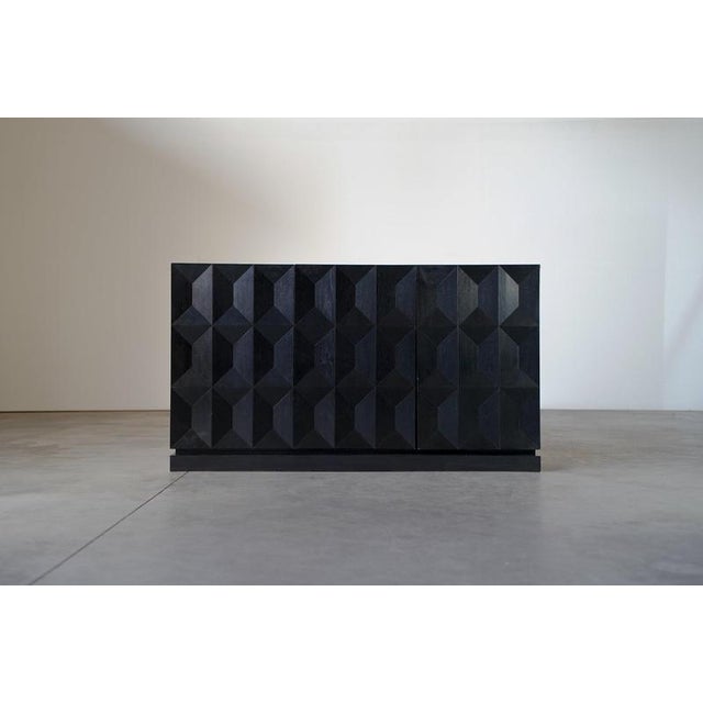 The sideboard is in a good condition with traces of usage normal to it’s age. W 165 x D 47 x H 93‍ cm