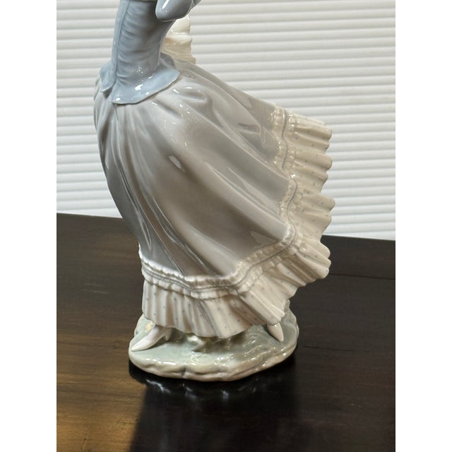 Off-white Lladró Spring Breeze Porcelain Figurine, Signed For Sale - Image 8 of 12