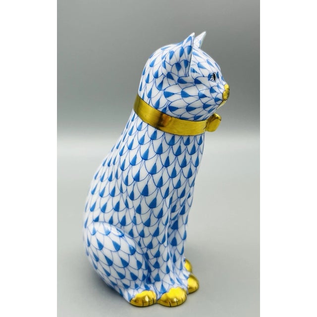 Herend Vintage MCM Herend Blue Fishnet Sitting Cat Figurine For Sale - Image 4 of 5