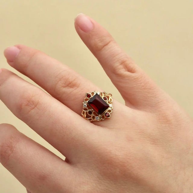 Kai Fine Jewelry Kai Renaissance Garnet Diamond Cocktail Ring, size 5 For Sale - Image 4 of 9