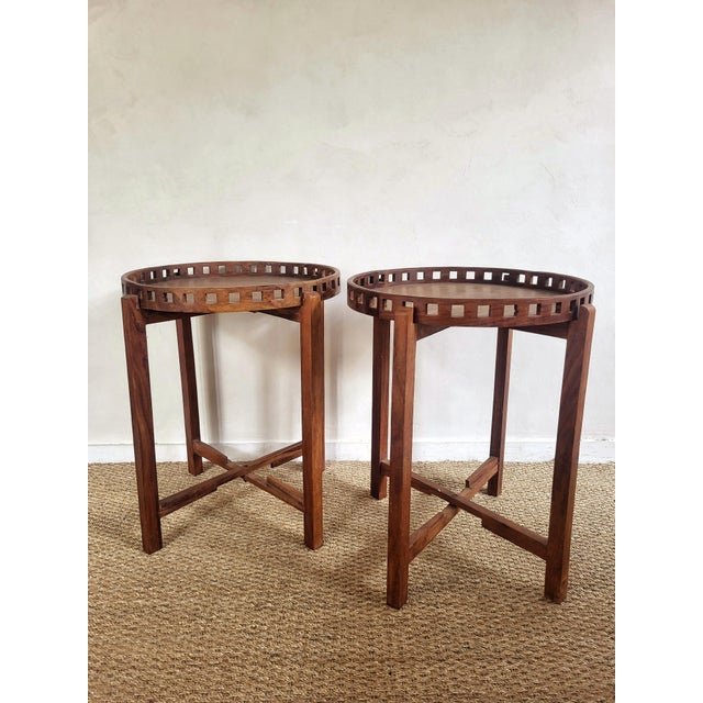 Mid-Century Modern Side Table with Removable Tray, 1990s For Sale - Image 3 of 5