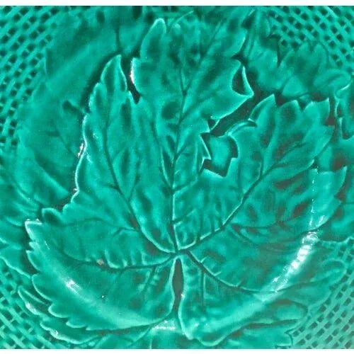 English Antique Majolica Basket Weave & Leaf Plate For Sale - Image 3 of 5