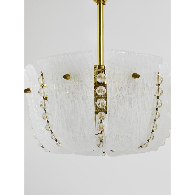 1950s Petite Curved Basket Chandelier in Brass & Glass attributed to J. T. Kalmar for Kalmar, Austria, 1950s For Sale - Image 5 of 18