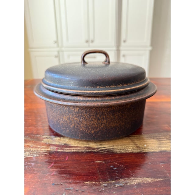 Mid-Century Modern Vintage Arabia Finland "Ruska" Round Covered Casserole by Ulla Procopé For Sale - Image 3 of 7