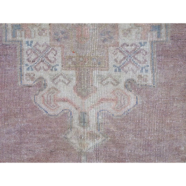Vintage Muted Oushak Rug From Turkey With Medallion in Lavender and Light Pink For Sale - Image 4 of 8