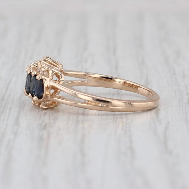 0.86ctw Blue Sapphire Diamond Ring 18k Yellow Gold Size 7 For Sale In Greensboro - Image 6 of 8