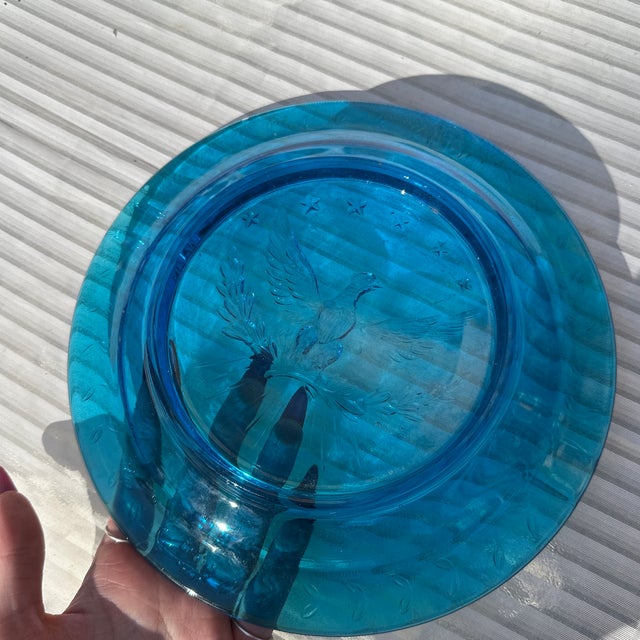 Glass 1970s Blue Glass Plate With Eagle Accents For Sale - Image 7 of 8