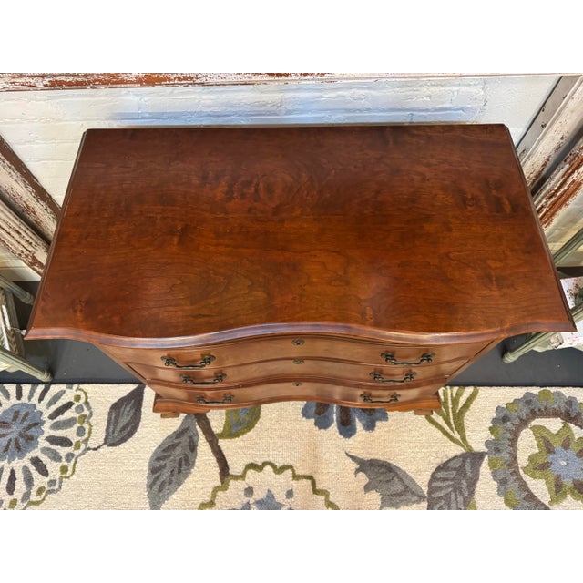 Traditional 20th Century Vintage Eldred Wheeler Cherry Wood Serpentine Chest For Sale - Image 3 of 9