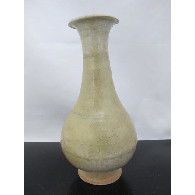 Chinese Celadon Glazed Porcelain Pottery Tapered Neck Vase For Sale - Image 4 of 8