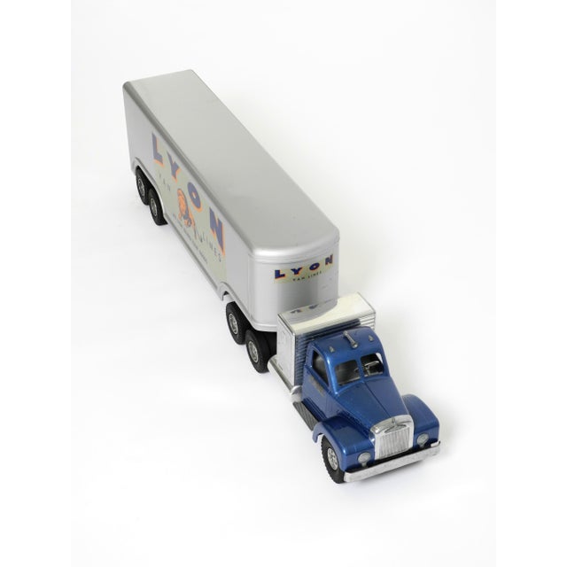 Silver Original Smith Miller 1953 Model Lyon Van Lines Mack Truck, 2000s For Sale - Image 8 of 18
