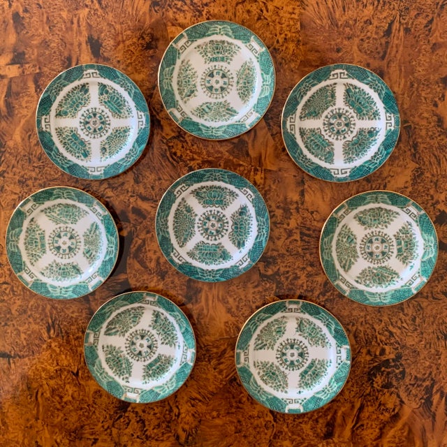 Set of Eight Green Fitzhugh Porcelain Butter Plates Along With a Serving Dish For Sale - Image 4 of 16