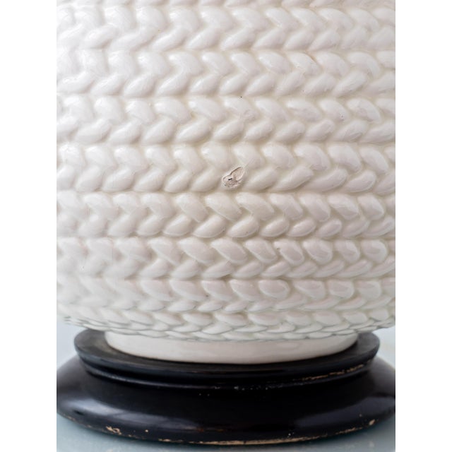 Faux Rattan Basketweave Table Lamp in White Ceramic from Manises, 1960s For Sale - Image 9 of 12
