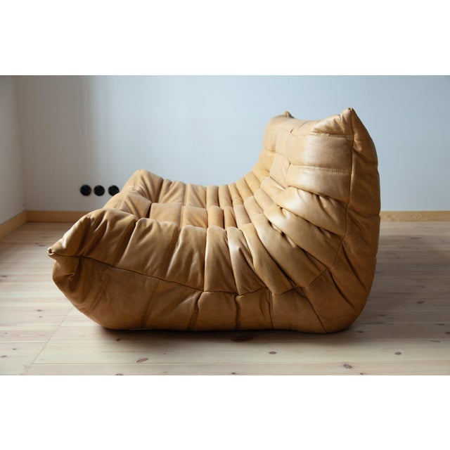 Camel Brown Leather Togo 2-Seater Sofa attributed to Michel Ducaroy for Ligne Roset For Sale - Image 5 of 10
