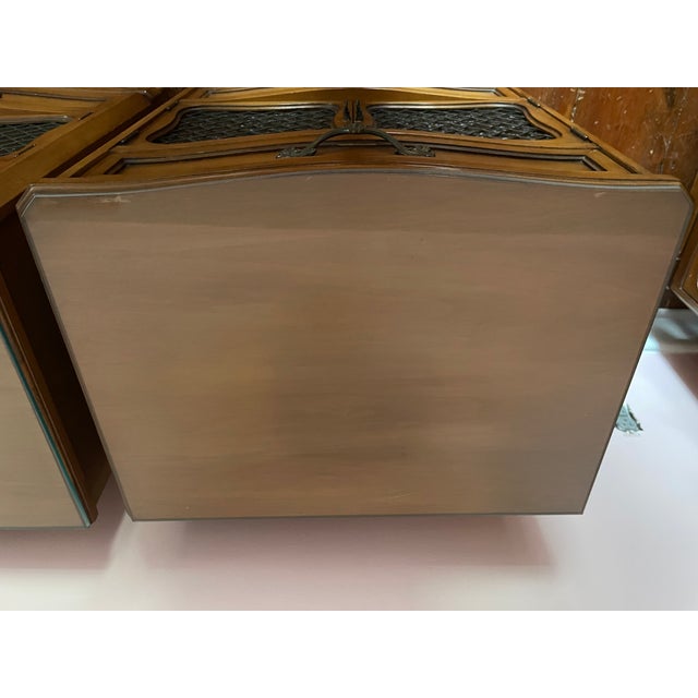 Wood Vintage 1950s/60s R-Way French Provincial 4-Piece Bedroom Suite For Sale - Image 7 of 18