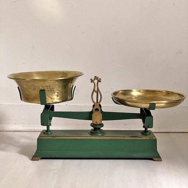 1950s Cast Iron Roberval Balance with Copper Pans, 1950s For Sale - Image 5 of 5