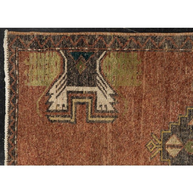 Early 21st Century Turkish Mini Rug Oriental Hand Knotted Vintage Rug 1'7" x 3'4" #21275 For Sale - Image 5 of 8