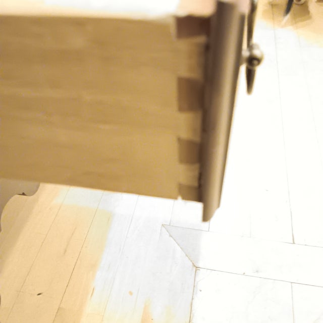 Mid 20th Century Hickory Chair Co. Vintage Mahogany Queen Anne Style Lowboy Dresser For Sale - Image 11 of 15