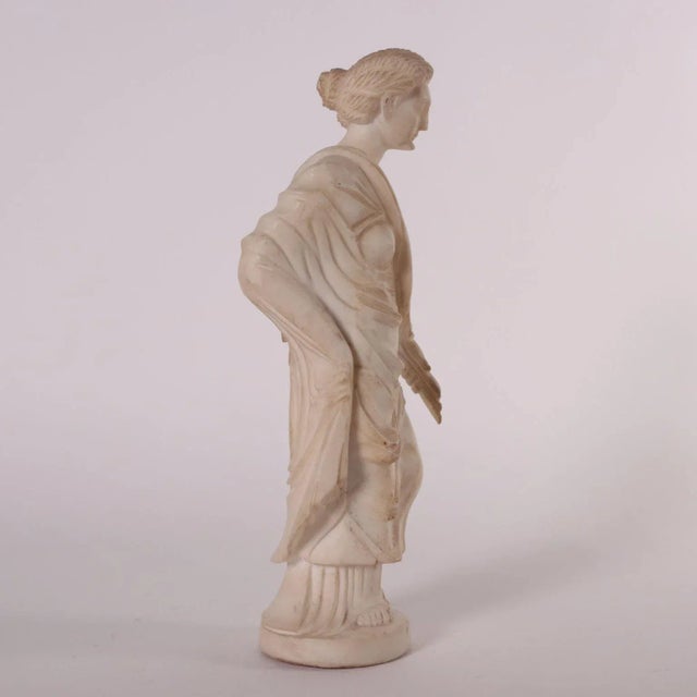 Sculpture of a Roman Matron in White Marble, Italy, 19th Century For Sale - Image 10 of 11
